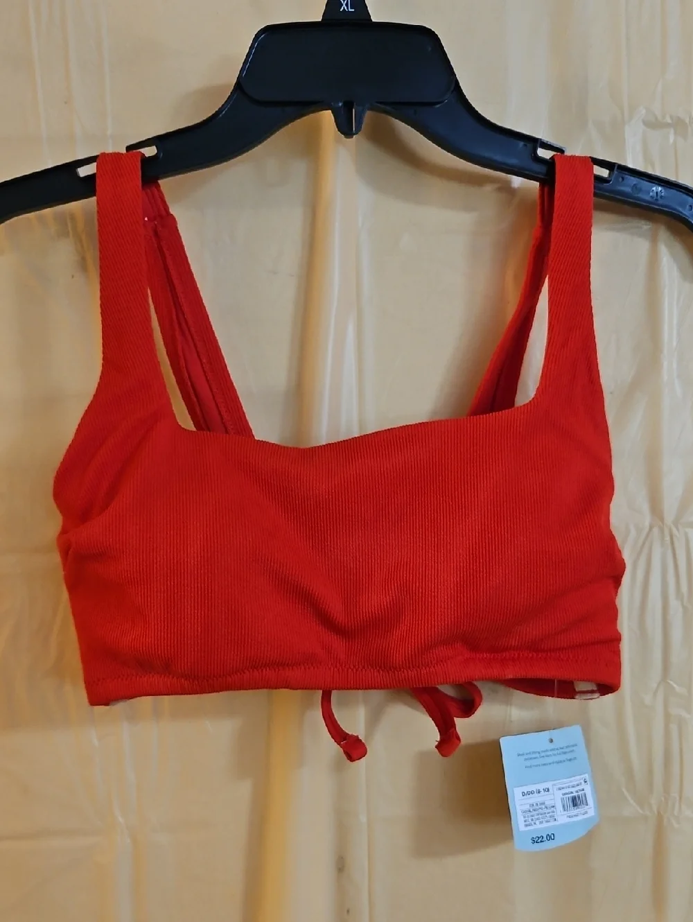 SHADE & SHORE RED BIKINI TOP: NEW WITH TAGS: SIZE M (8-10) D/DD